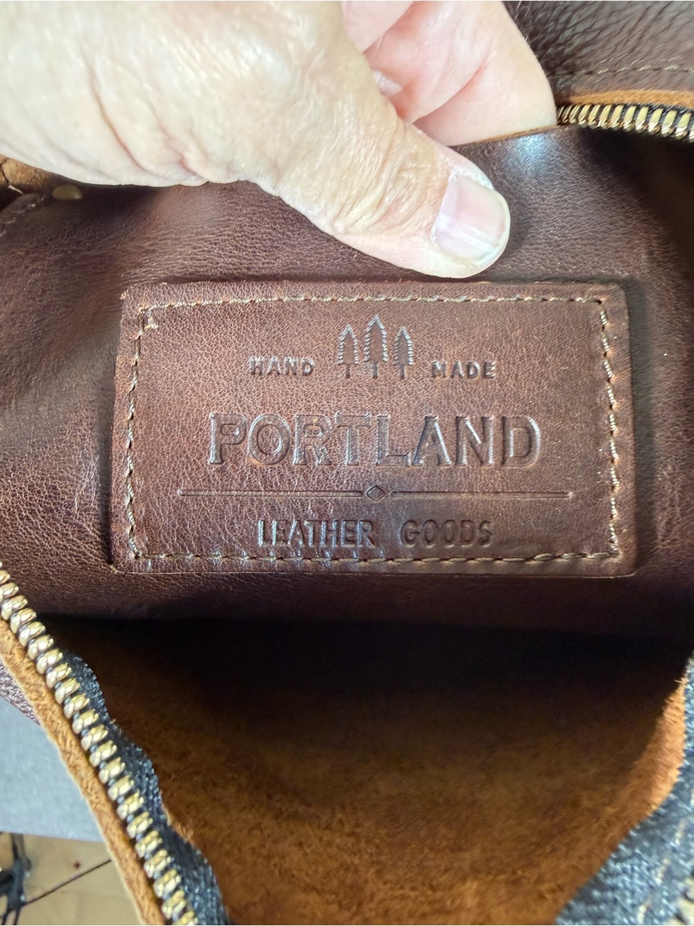 Portland Leather Backpack - Picture 5 of 7